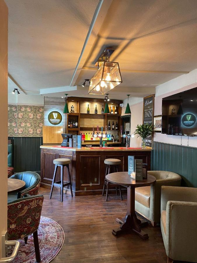 The Fountain & Riverside Restaurant Inn