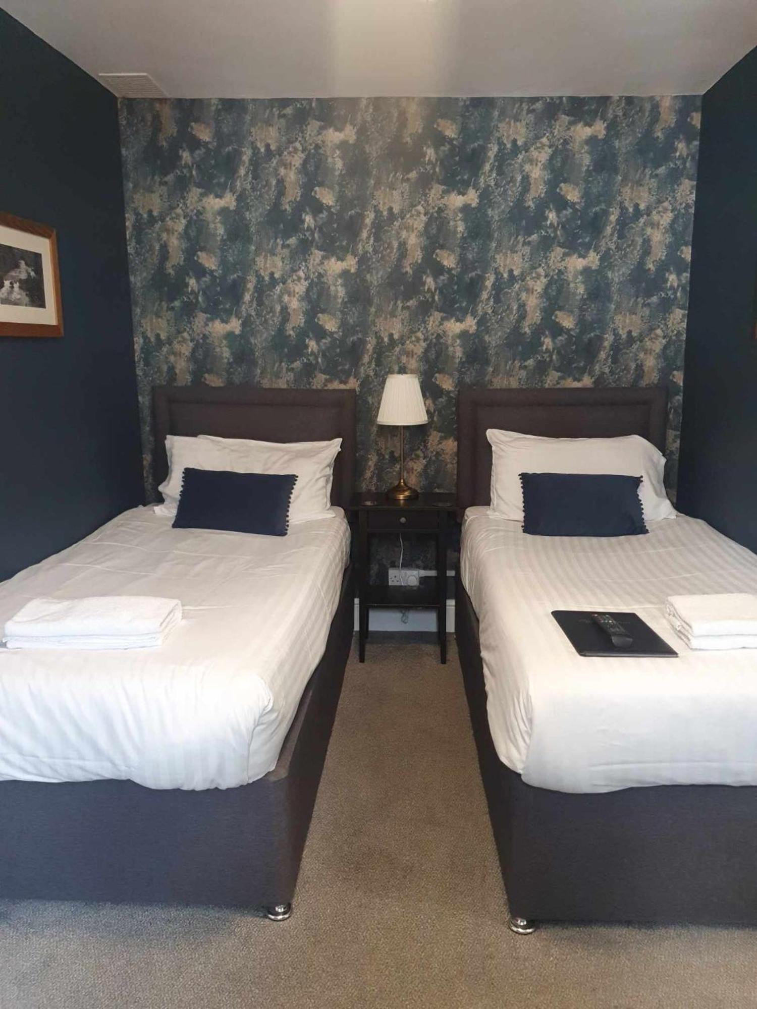 The Fountain & Riverside Restaurant Inn 3*
