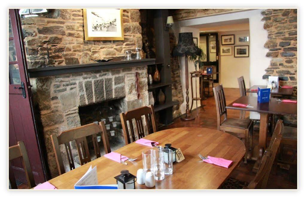The Fountain & Riverside Restaurant